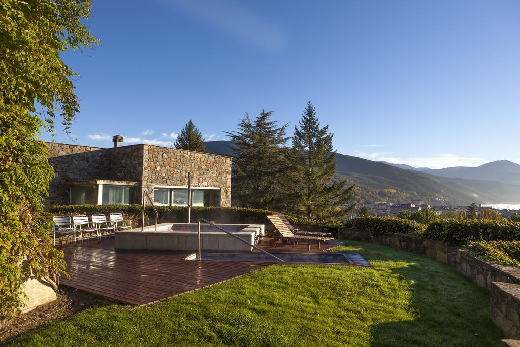 El Castell De Ciutat - Relais & Chateaux La Seu d'Urgell Esterno foto